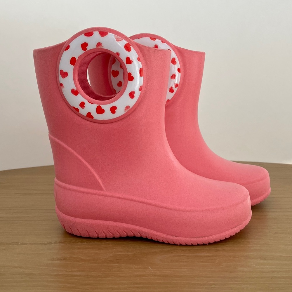 Okabashi Rain Boots (size 6)